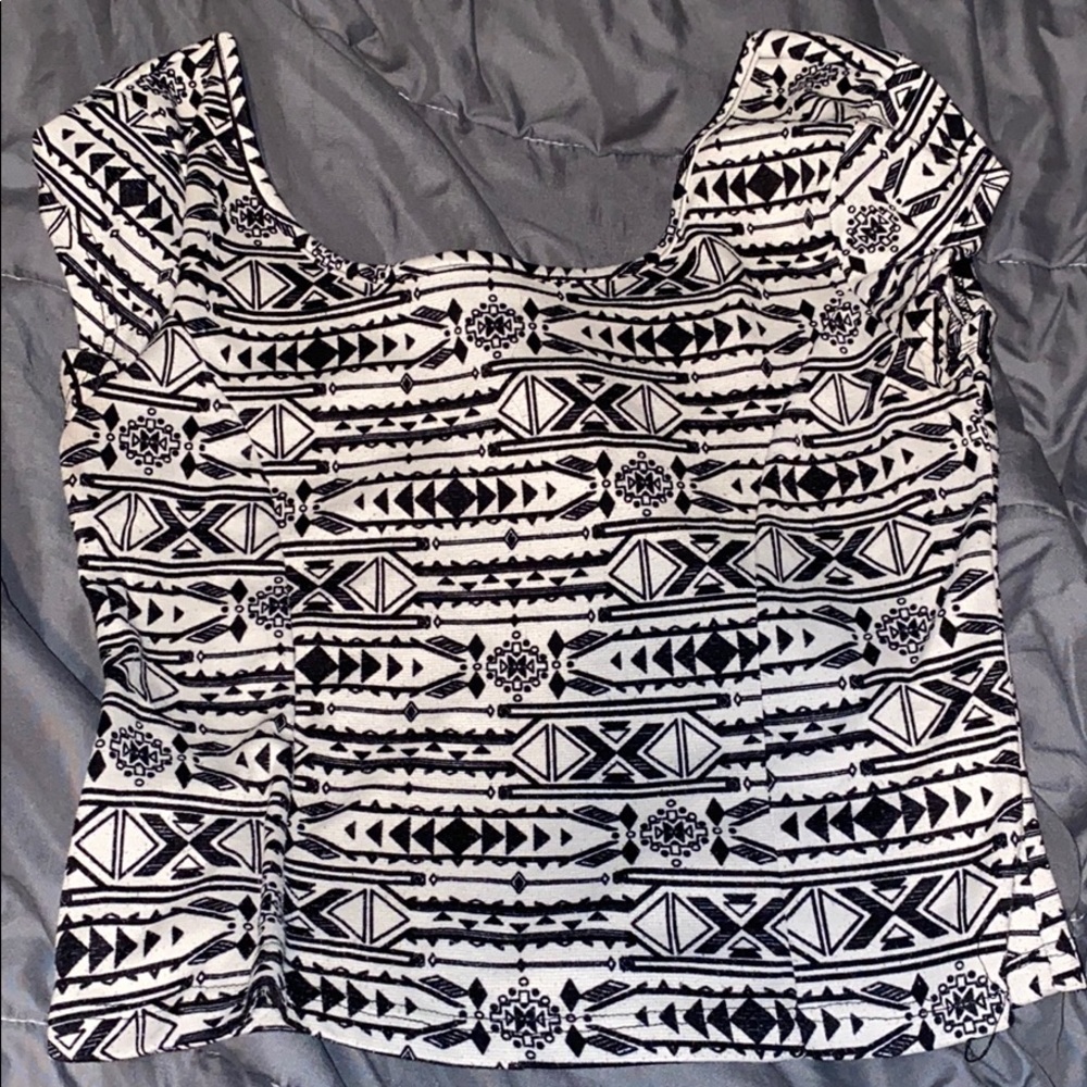 Crop top